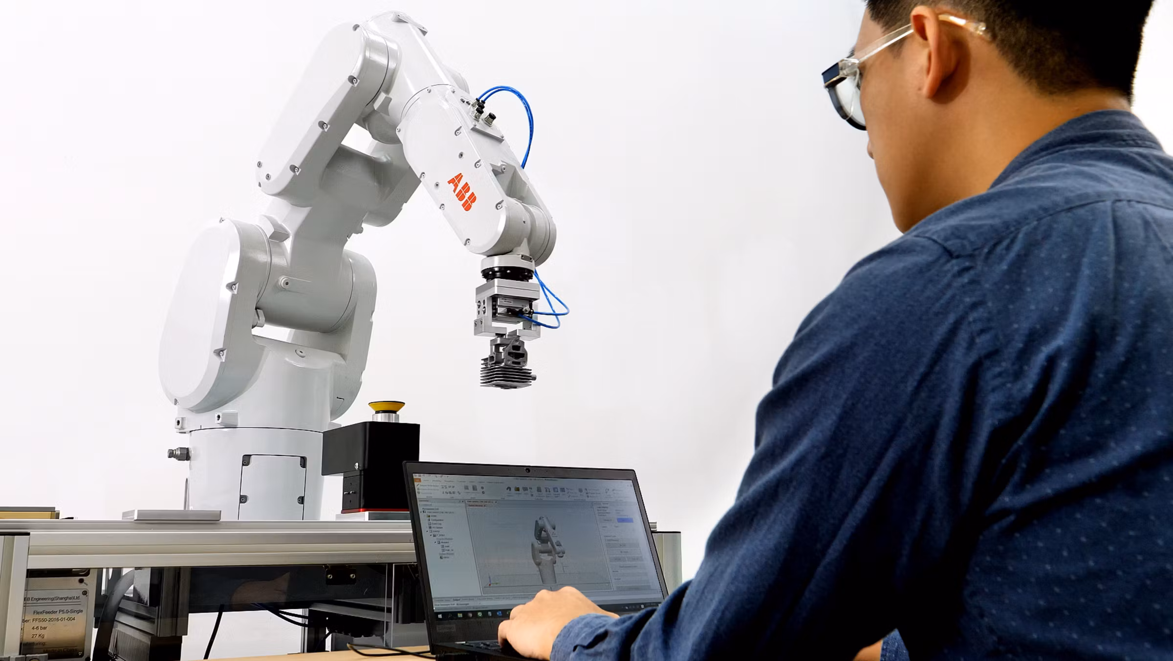 IRB 1300 - Robot control mate-1_16x9-L